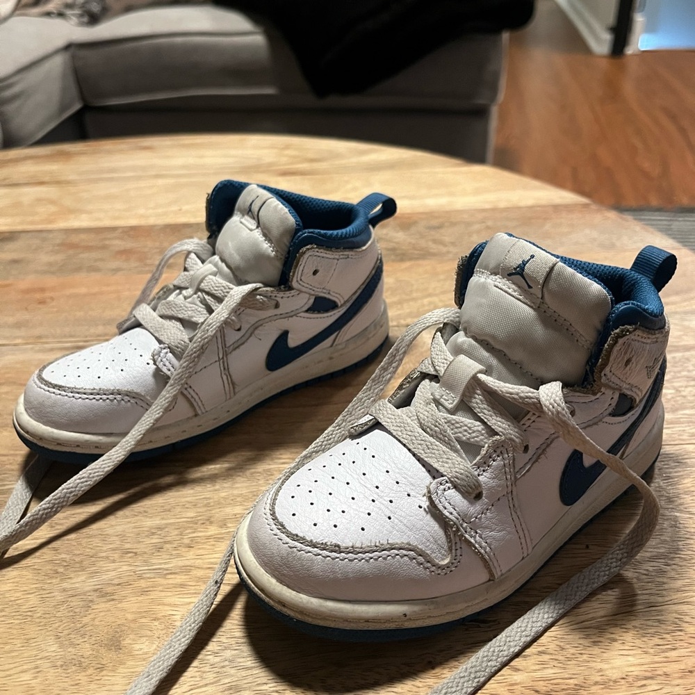 Nike Jordan 1 retro unc 9C